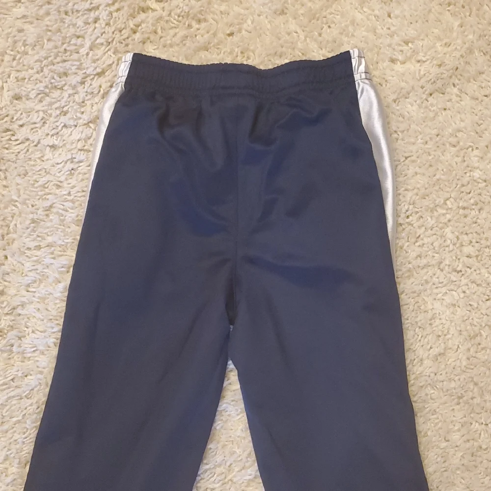 5 For $25‎ Nike Kids Joggers Size 7 Navy White